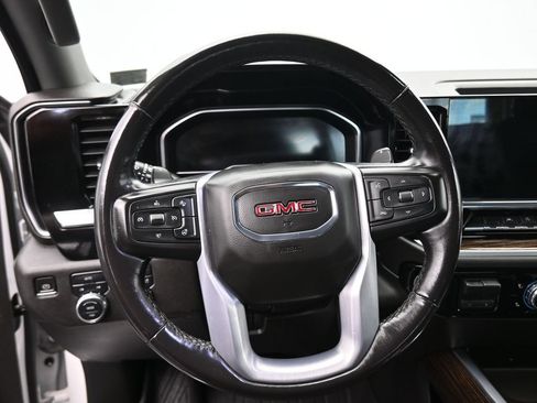 Used 2022 GMC Sierra 1500 Elevation w/ Preferred Package AWD/4WD image 15