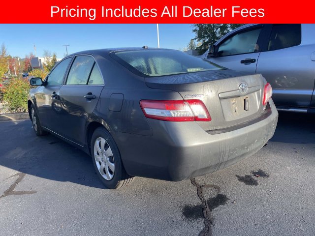Used 2011 Toyota Camry LE FWD image 4