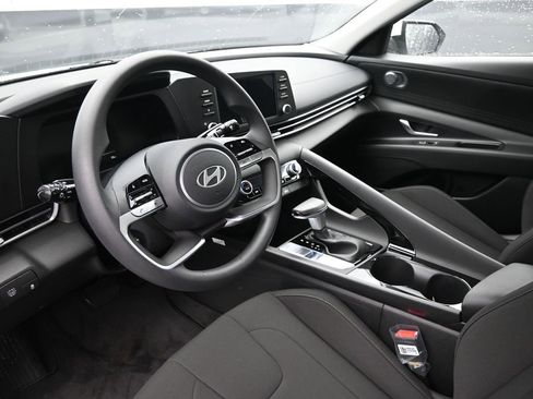New 2026 Hyundai Elantra Hybrid FWD image 20