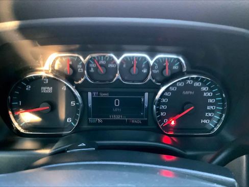 Used 2018 Chevrolet Silverado 1500 LT w/ Texas Edition image 22