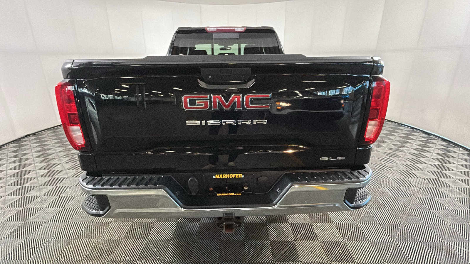 Used 2019 GMC Sierra 1500 SLE w/ SLE Value Package AWD/4WD image 4