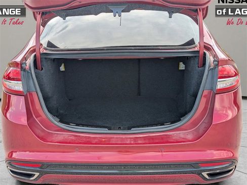 Used 2018 Ford Fusion Titanium image 10