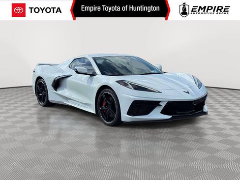 Used 2020 Chevrolet Corvette Stingray Convertible w/ Z51 Performance Package RWD image 1
