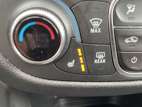 Used 2022 Chevrolet Equinox LT image 8