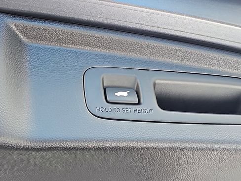 Used 2023 Honda CR-V EX-L image 29