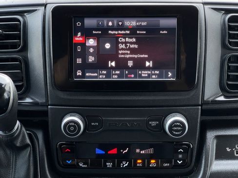 Used 2022 RAM ProMaster 2500 image 21