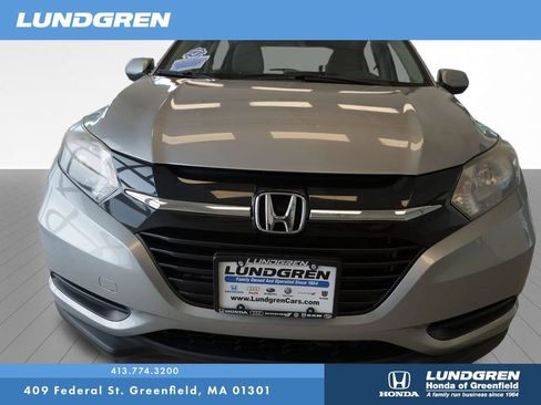 Used 2018 Honda HR-V LX image 2