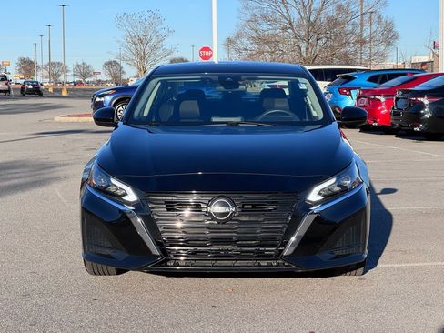 Used 2023 Nissan Altima 2.5 SV image 11