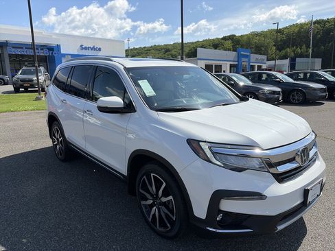 Used 2021 Honda Pilot Touring image 7