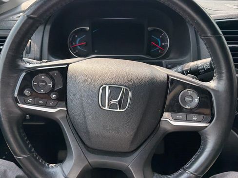 Used 2019 Honda Pilot Touring image 15