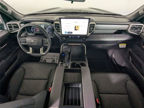 Used 2025 Toyota Tundra SR5 w/ SR5 Premium Package AWD/4WD image 37
