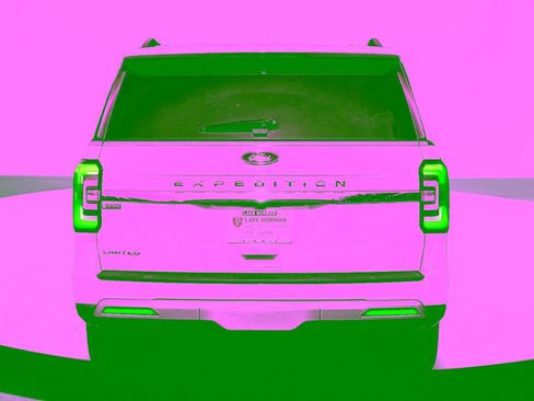 Used 2024 Ford Expedition Limited AWD/4WD image 8