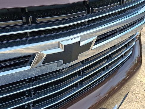 Certified 2023 Chevrolet Tahoe LT w/ Luxury Package AWD/4WD image 10