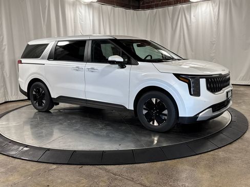 New 2026 Kia Carnival LXS image 10