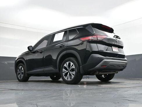 Used 2023 Nissan Rogue SV w/ SV Premium B Package image 36