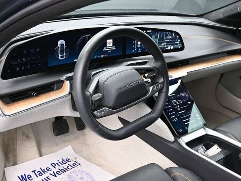Used 2024 Lucid Air Pure image 17
