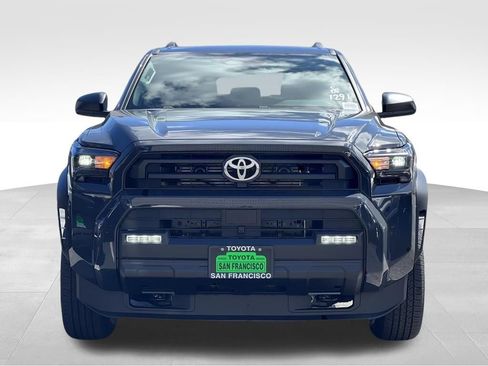 New 2026 Toyota 4Runner SR5 AWD/4WD image 5