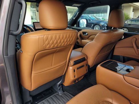 Used 2024 INFINITI QX80 Sensory image 37