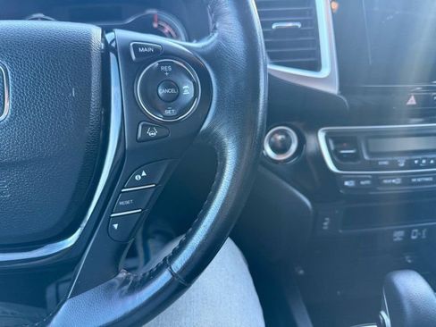 Used 2017 Honda Ridgeline Black Edition image 18