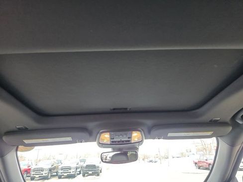 Used 2025 Dodge Durango GT image 16