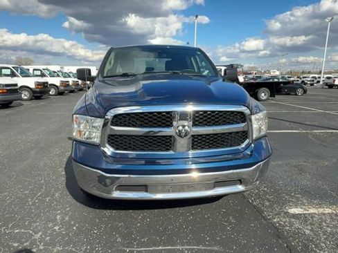 Used 2021 RAM 1500 Classic SLT AWD/4WD image 3