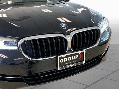 Used 2023 BMW 530i w/ Premium Package RWD image 28