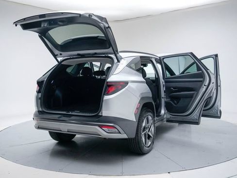 Used 2025 Hyundai Tucson SEL AWD/4WD image 22