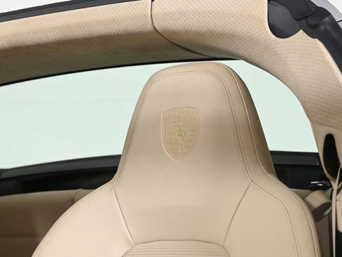 Certified 2021 Porsche 911 Targa 4S image 24