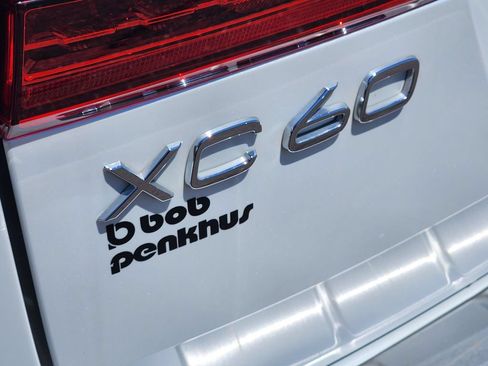 Used 2024 Volvo XC60 T8 Ultimate w/ Protection Package Premier AWD/4WD image 31