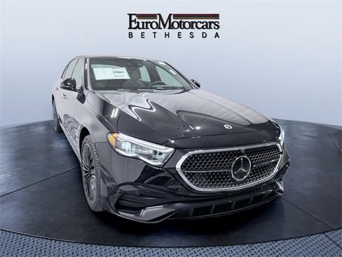 New 2026 Mercedes-Benz E 450 4MATIC Sedan image 3