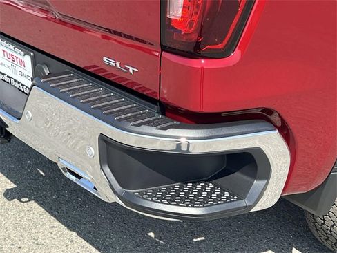 New 2026 GMC Sierra 1500 SLT w/ SLT Premium Plus Package image 32