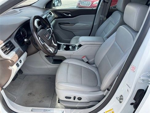 Used 2023 GMC Acadia SLT image 9