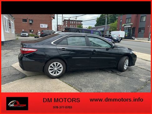 Used 2015 Toyota Camry LE FWD image 5