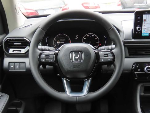 New 2025 Honda Pilot Touring image 19