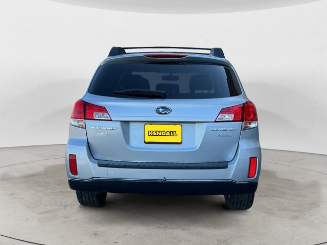 Used 2013 Subaru Outback 2.5i Premium AWD/4WD image 6