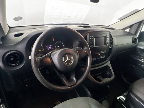 Used 2020 Mercedes-Benz Metris image 28