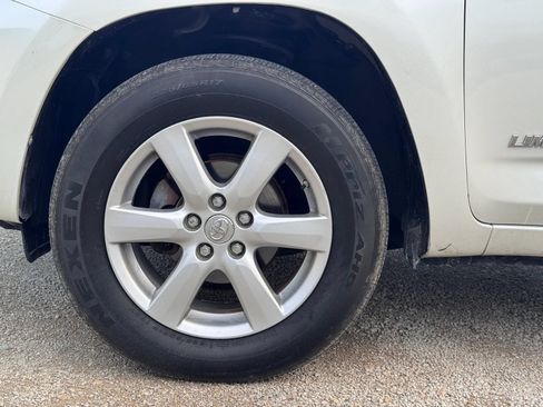 Used 2007 Toyota RAV4 Limited AWD/4WD image 16