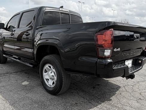 Used 2022 Toyota Tacoma SR AWD/4WD image 5