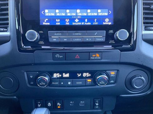 Used 2024 Nissan Frontier SL w/ Technology Package image 16