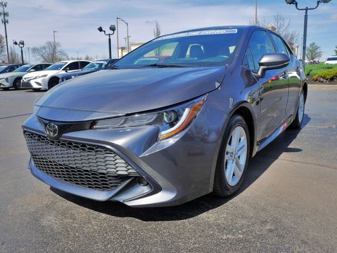 Used 2021 Toyota Corolla SE image 3
