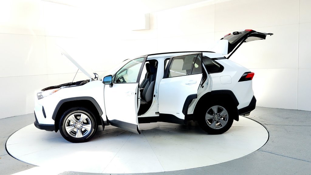 Certified 2024 Toyota RAV4 XLE w/ Convenience Package AWD/4WD image 10