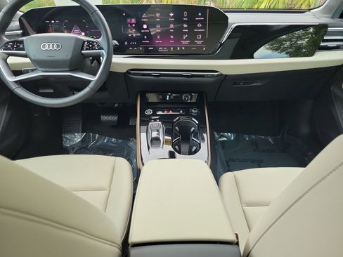 Used 2025 Audi A5 2.0T Premium w/ Convenience Package AWD/4WD image 14