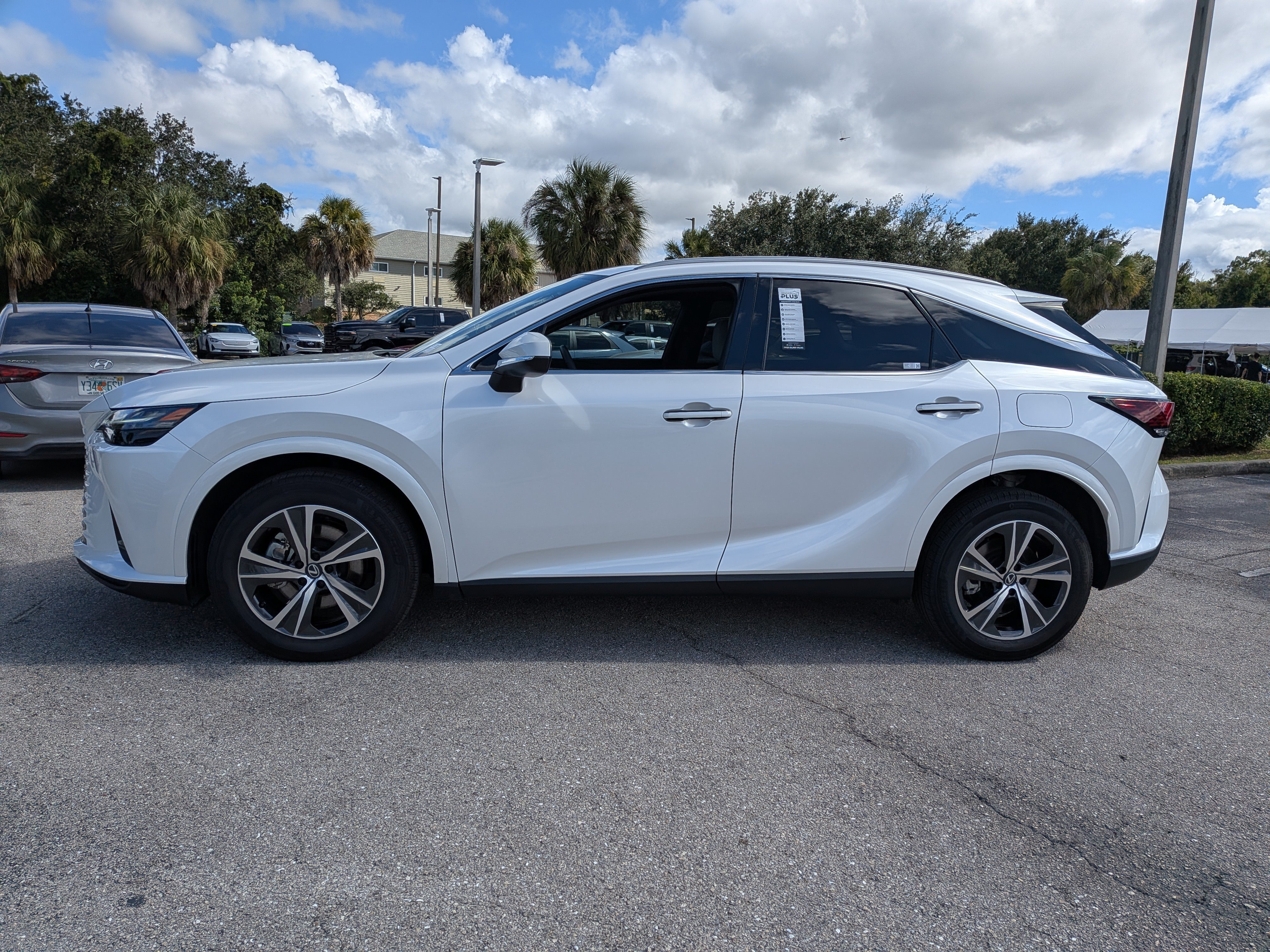 Used 2026 Lexus RX 350h AWD/4WD image 7