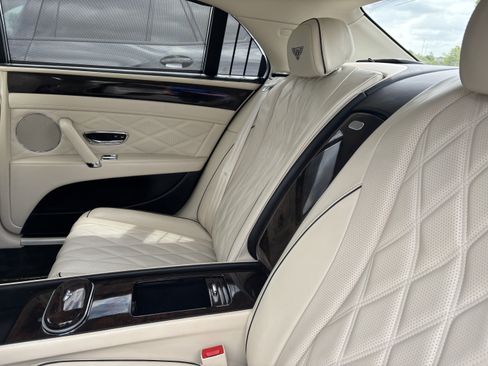 Used 2014 Bentley Flying Spur W12 AWD/4WD image 33