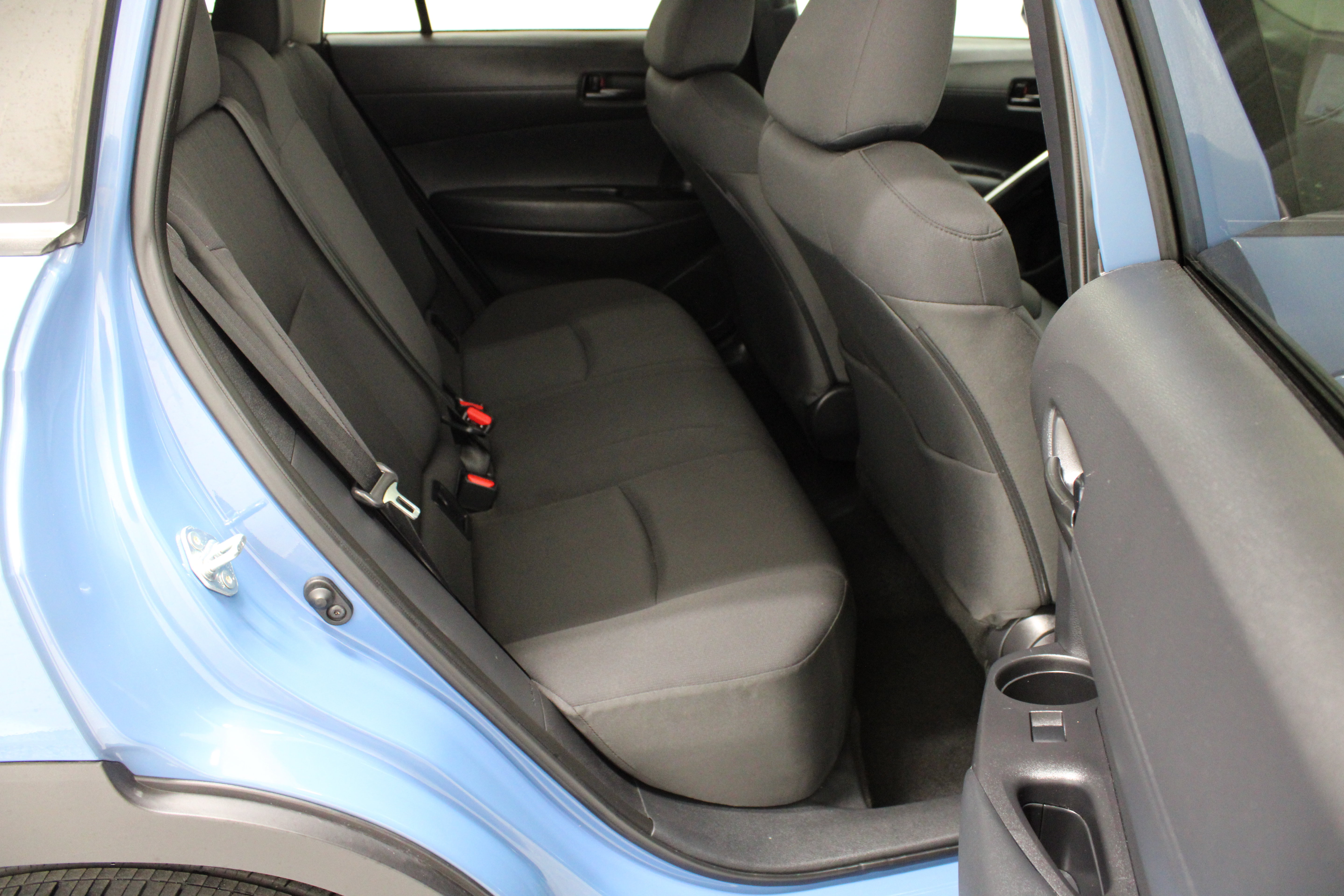 Used 2026 Toyota Corolla Cross LE FWD image 32