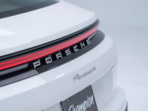 Certified 2024 Porsche Panamera image 13