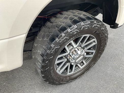 Used 2017 Ford F350 Platinum w/ Platinum Ultimate Package image 43