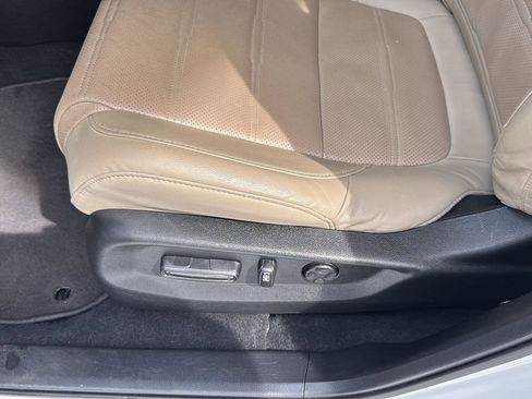 Used 2022 Honda CR-V EX-L image 29