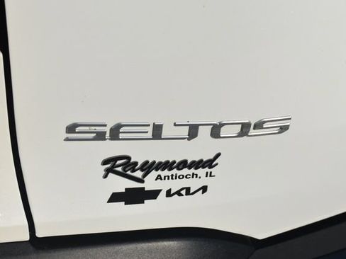 Used 2024 Kia Seltos S AWD/4WD image 15