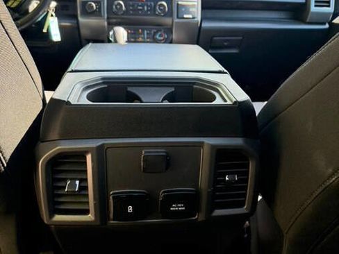 Used 2019 Ford F150 XLT w/ Equipment Group 302A Luxury AWD/4WD image 29